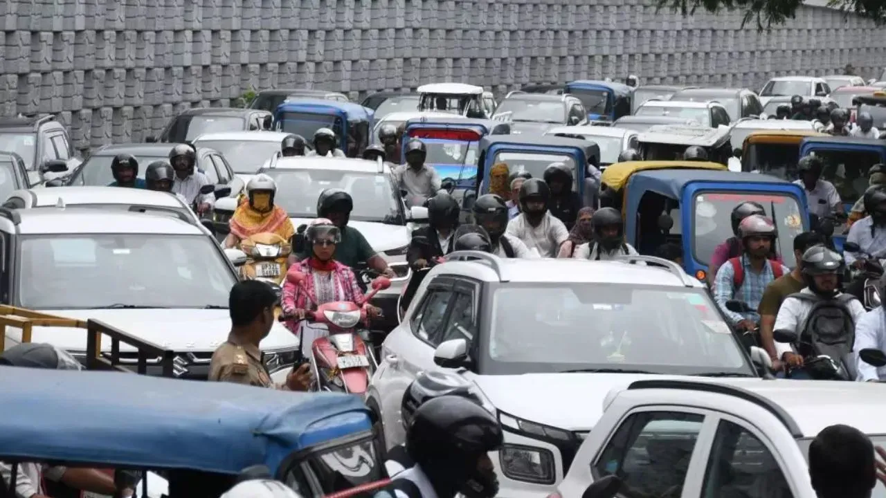 वृंदावन योजनाः लखनऊ की ट्रैफिक समस्या का काम होगा तमाम... 265 करोड़ की लागत से बनेगा बस टर्मिनल, टेंडर जारी