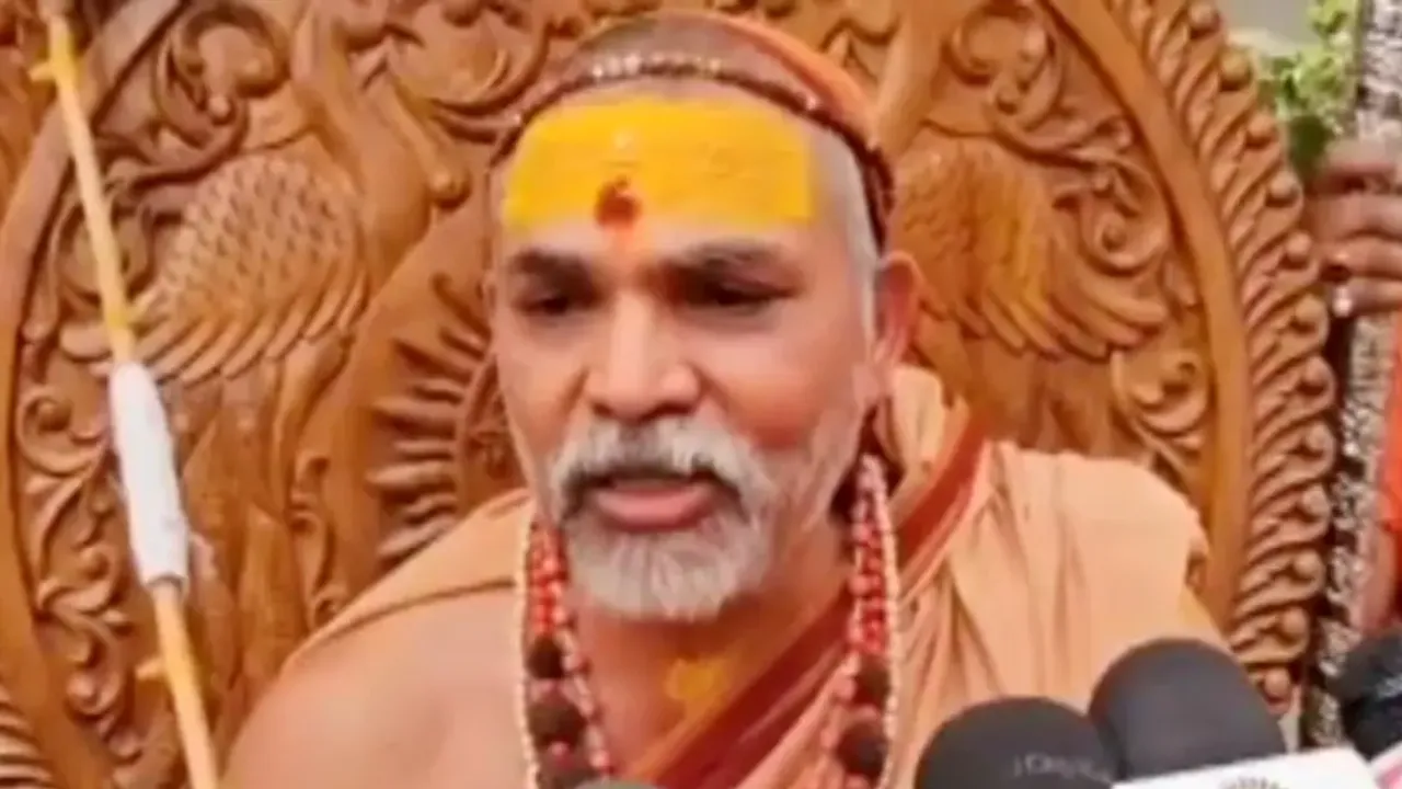 नैमिषारण्य पहुंचे शंकराचार्य अविमुक्तेश्वरानंद सरस्वती, कहा- गौ रक्षा से विश्व में सुख-शांति संभव 