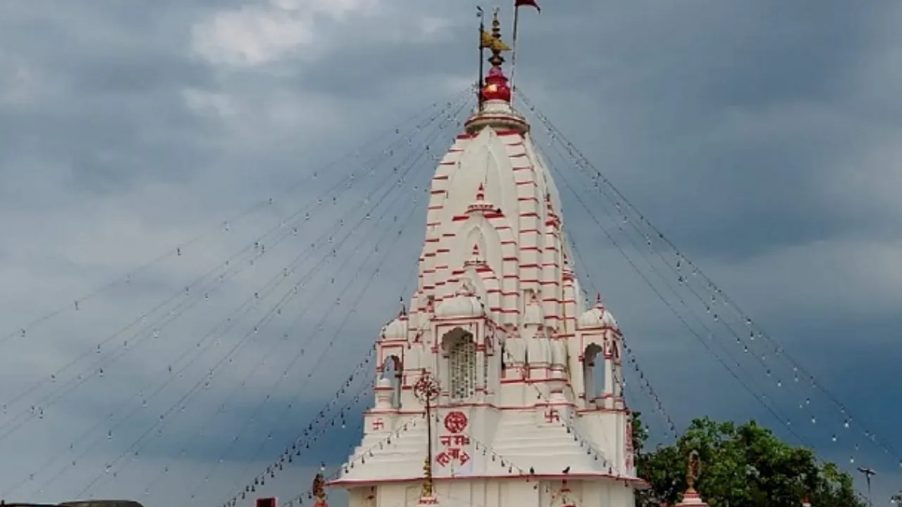 पुरा महादेव बना देश का पहला ‘जीरो वेस्ट’ तीर्थ:  फूल, दूध और प्लास्टिक तक का हुआ सम्मानजनक पुनः उपयोग