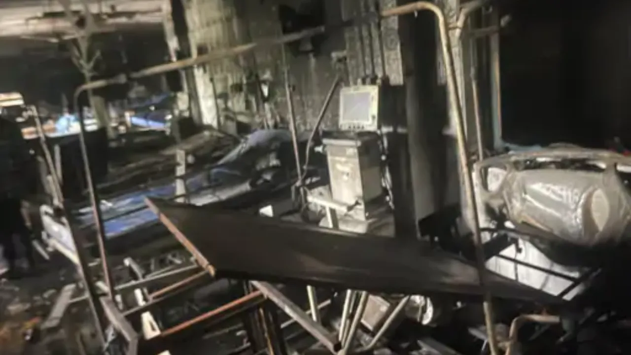 ओडिशा के SCB मेडिकल कॉलेज में लगी भीषण आग, 10 मरीजों की मौत, मौके पर पहुंचे CM मांझी