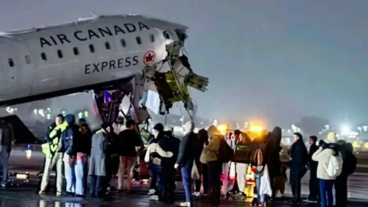 न्यूयॉर्क के ला गार्डिया हवाई अड्डे पर भयानक टक्कर, फायर ट्रक से जा टकराया एयर कनाडा का विमान 