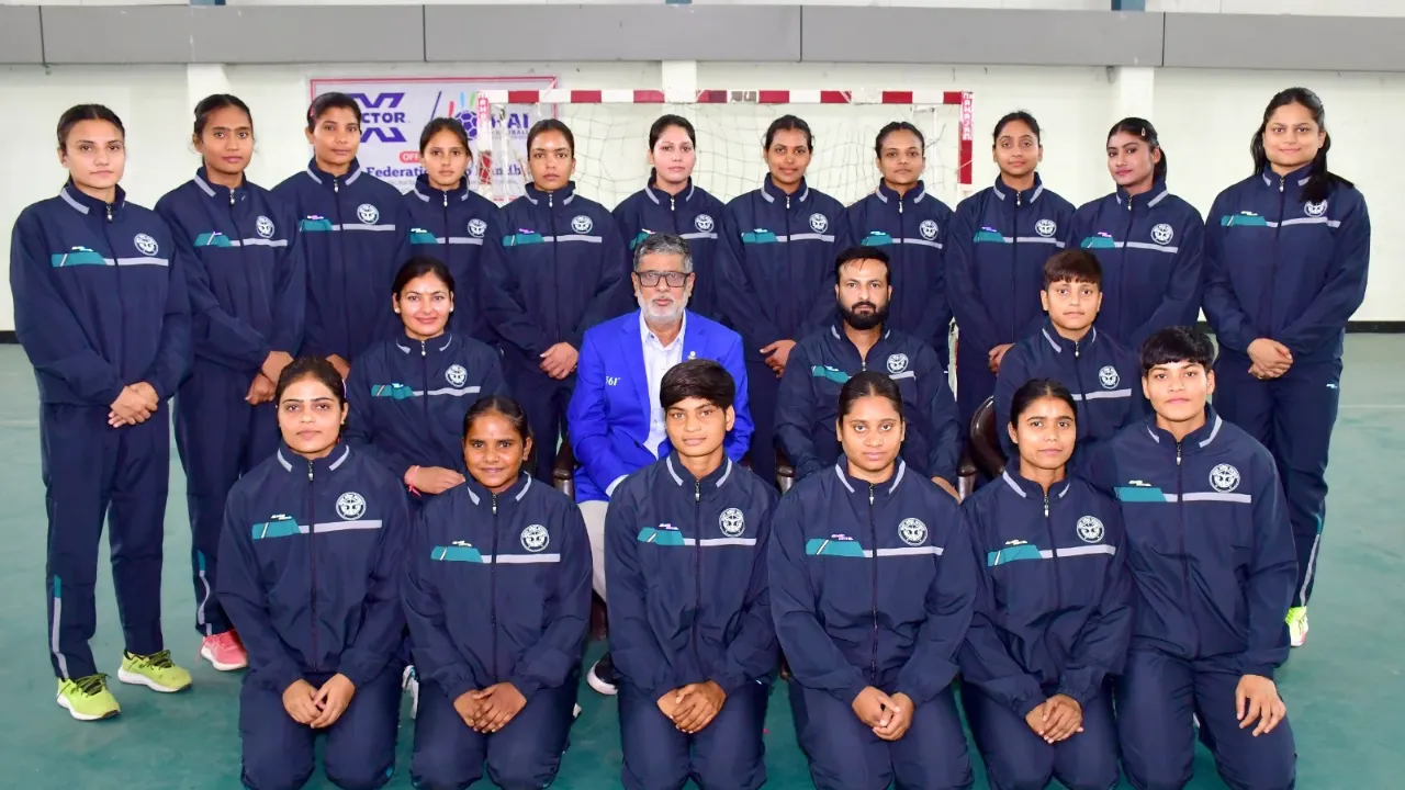 खुशबू कुमारी के हाथों यूपी टीम की कमान, 54वीं राष्ट्रीय सीनियर महिला हैंडबॉल चैंपियनशिप में दम दिखाने को तैयार खिलाड़ी