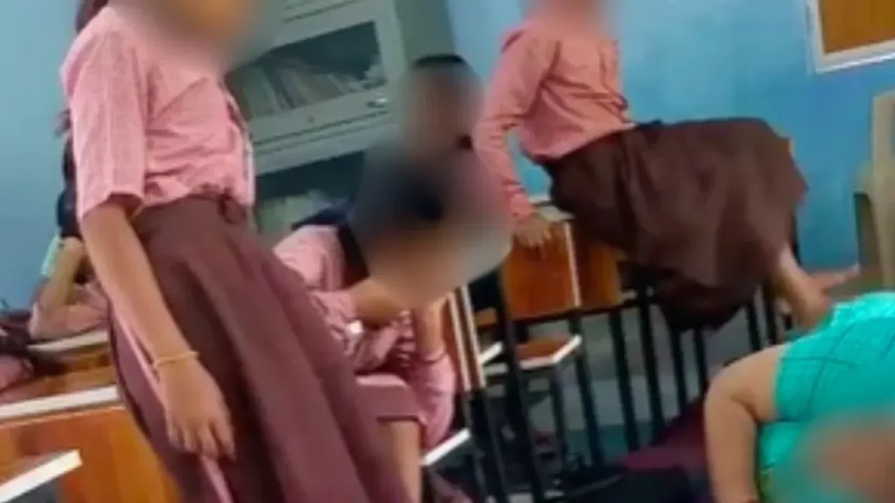 छात्राओं से मालिश कराने वाली प्रधानाध्यापिका के खिलाफ एक्शन, तत्काल प्रभाव से की गई निलंबित 