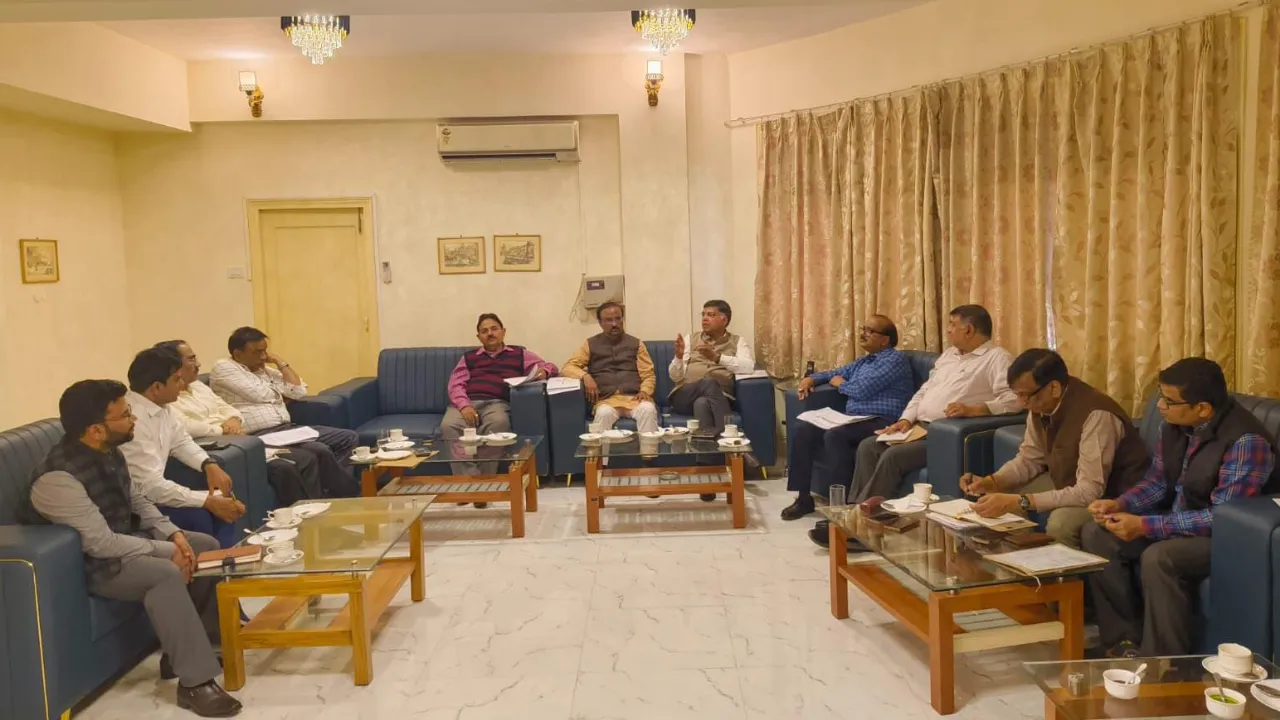 लखनऊ में बिजली-पानी क्रांति: 4000 करोड़ की मेगा योजना से शहर की यूटिलिटी होगी पूरी तरह अपग्रेड