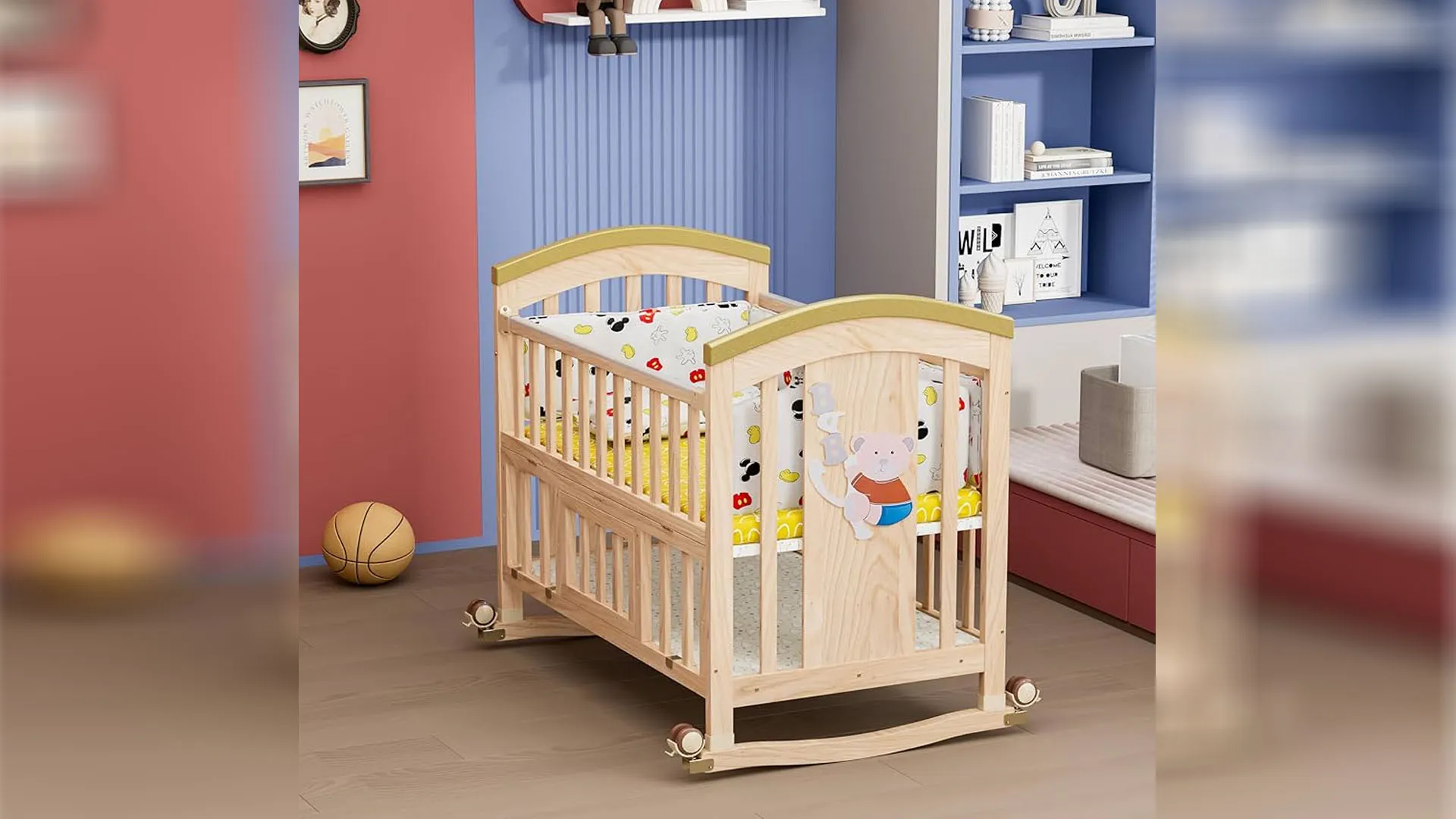 Bareilly: सीएचसी-पीएचसी में पालनाघर, पैरामेडिकल स्टाफ के बच्चों की हो सकेगी देखभाल 