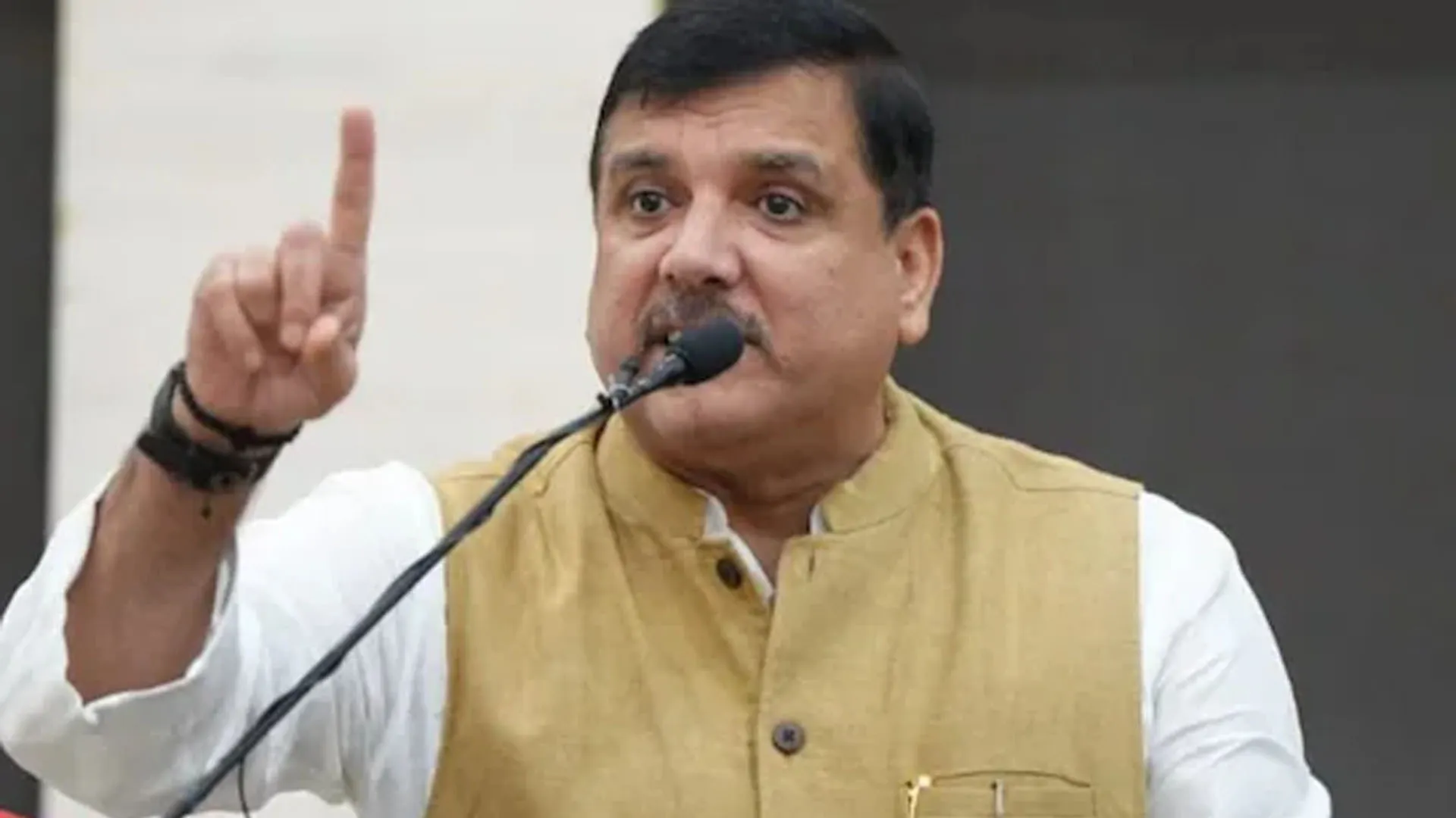 Moradabad: युद्ध अपराधी देश है अमेरिका, आपदा में भी अवसर ढूंढ रही मोदी सरकार