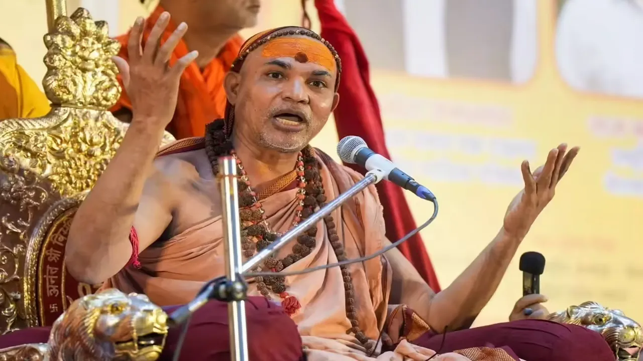 फरसा वाले बाबा की मौत पर स्वामी अविमुक्तेश्वरानंद का सरकार पर निशाना, कहा- दोषियों के खिलाफ कड़ी कार्रवाई की मांग