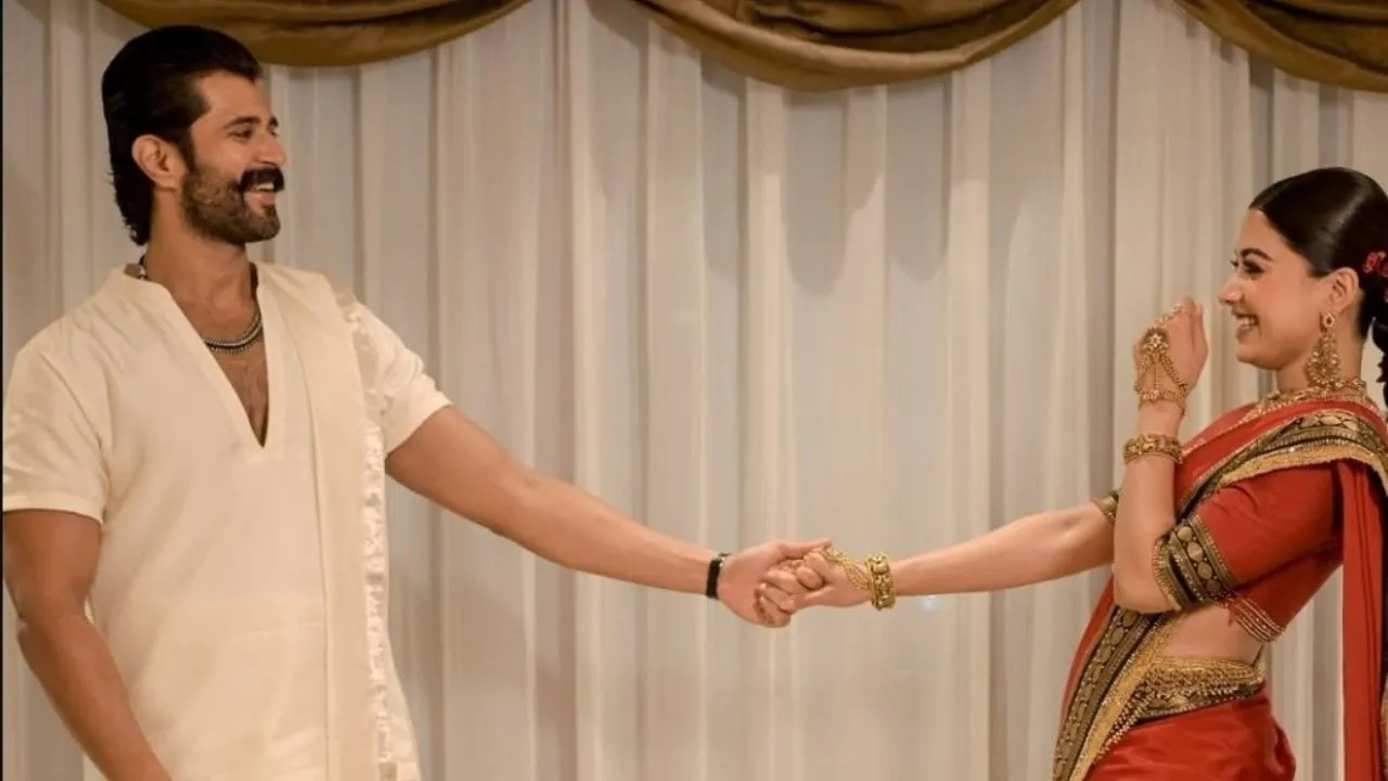  ग्रैंड हुआ विरोश का वेडिंग रिसेप्शन, ट्रडिशनल अवतार में दिखा कपल, सेलिब्रेशन में शामिल हुए बड़े नेता समेत ये स्टार्स