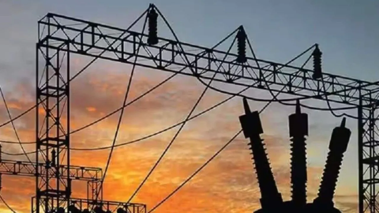  Holi No Power Cut UP: होली पर निर्बाध बिजली आपूर्ति में जुटेंगे कर्मी, 1 से 4 मार्च तक नहीं करेंगे आंदोलन