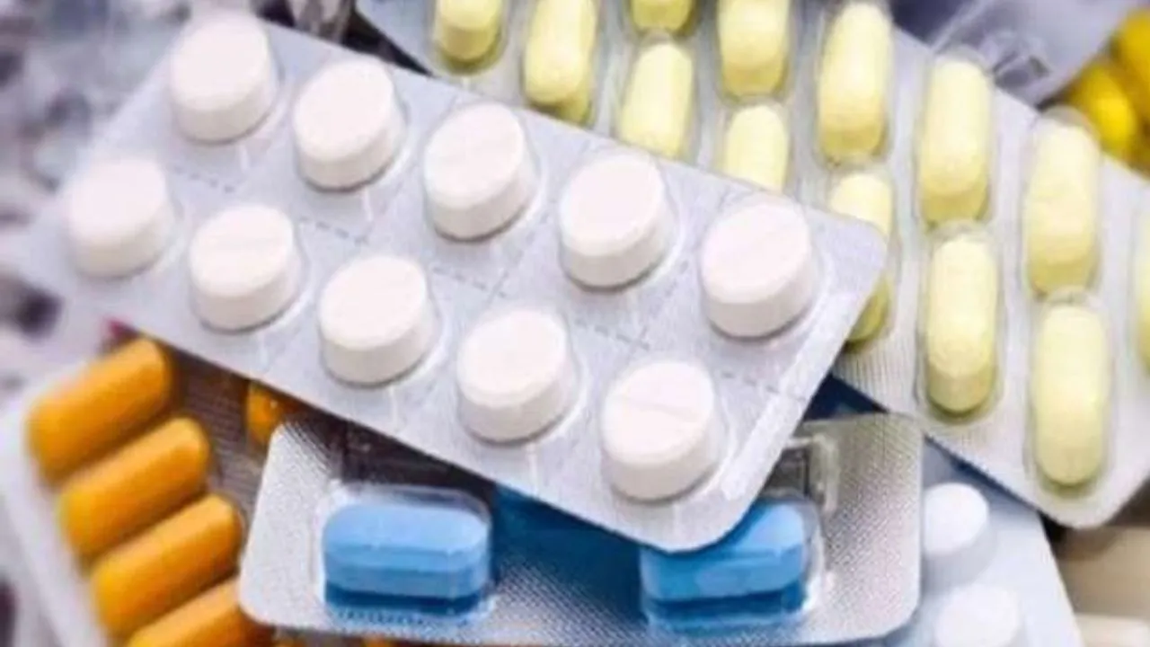  प्रयागराज से पहुंचीं दवाओं की खेप, 24 घंटे बाद जारी हुआ फार्मासिस्ट का खंडन वाला पत्र