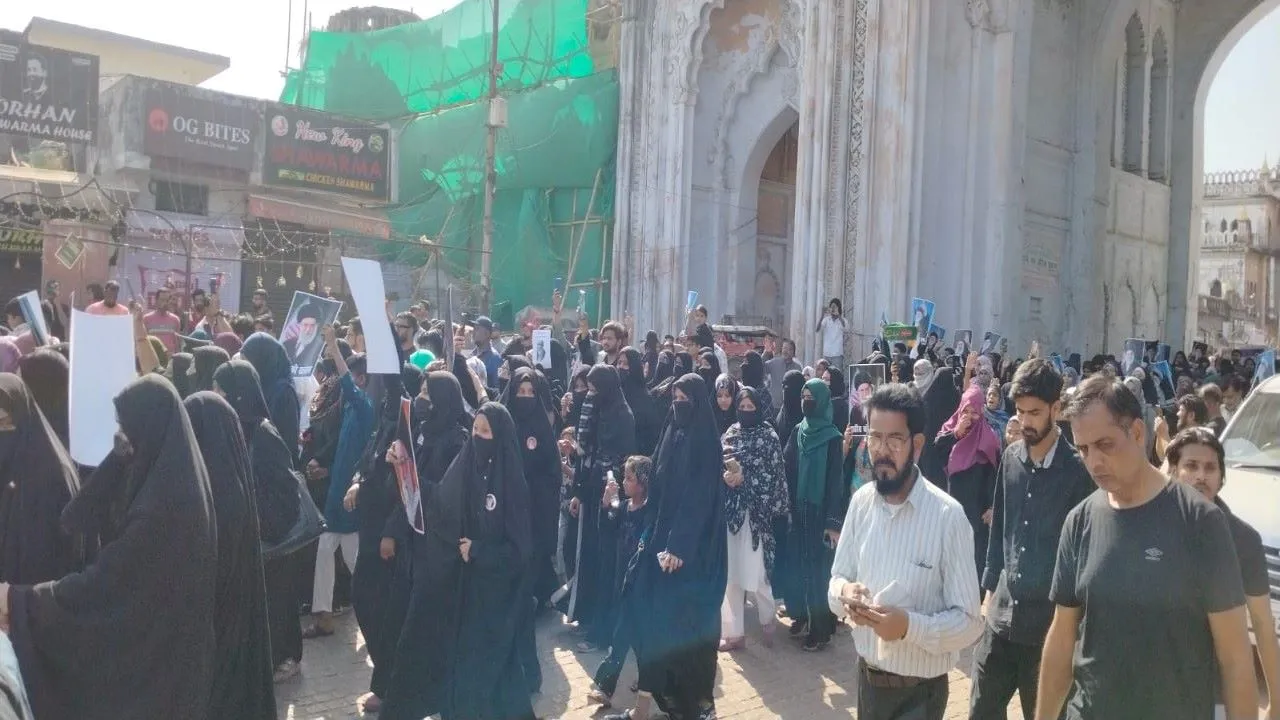 UP में अमेरिका व इजराइल के खिलाफ प्रदर्शन, लखनऊ में हजारों लोग उतरे सड़कों पर 