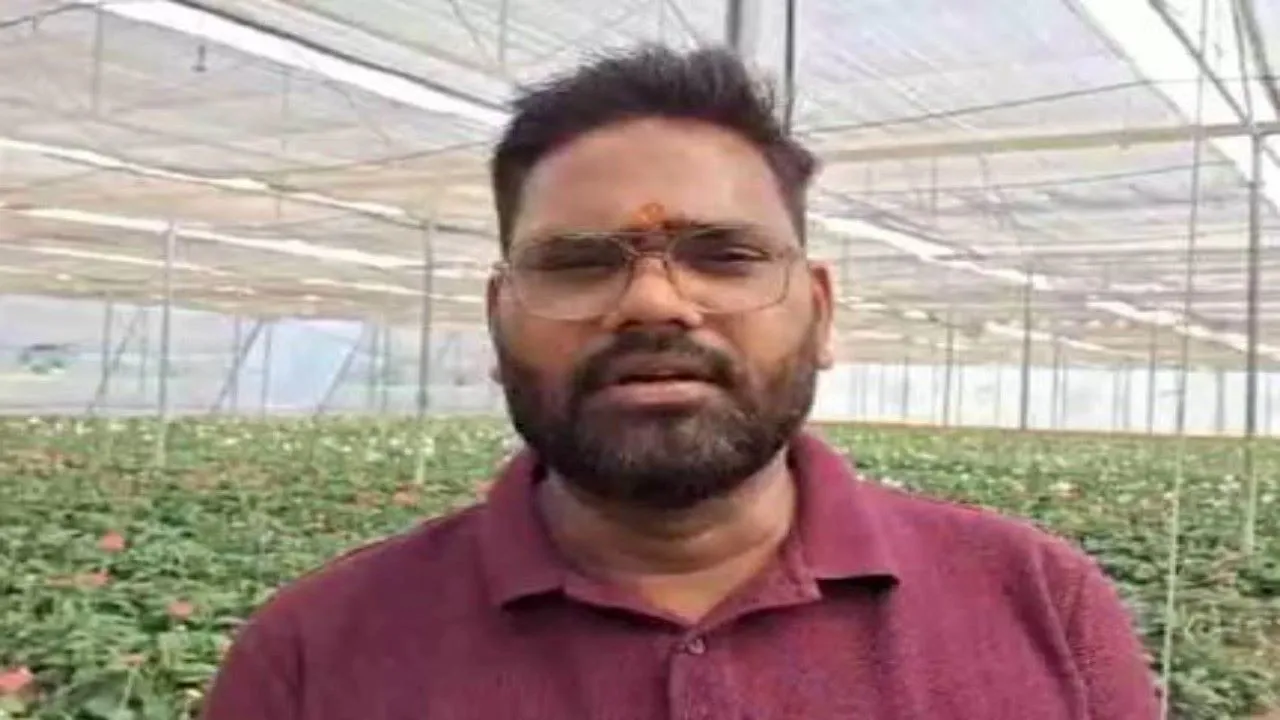 बाराबंकी :  किसान ने फूलों की खेती से बनाई नई पहचान