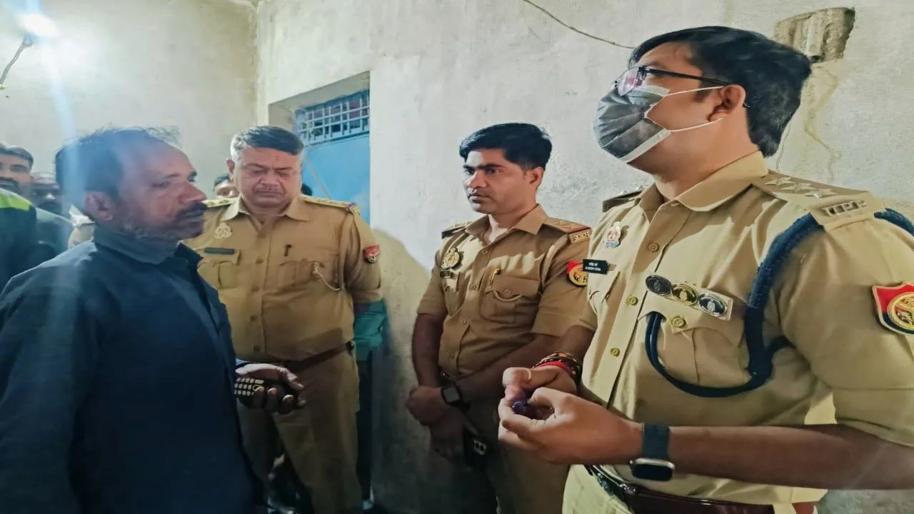 लखनऊ में बड़ी घटना : एक ही परिवार के 3 लोगों ने खाया जहर, मां-बेटे की मौत, पिता गंभीर