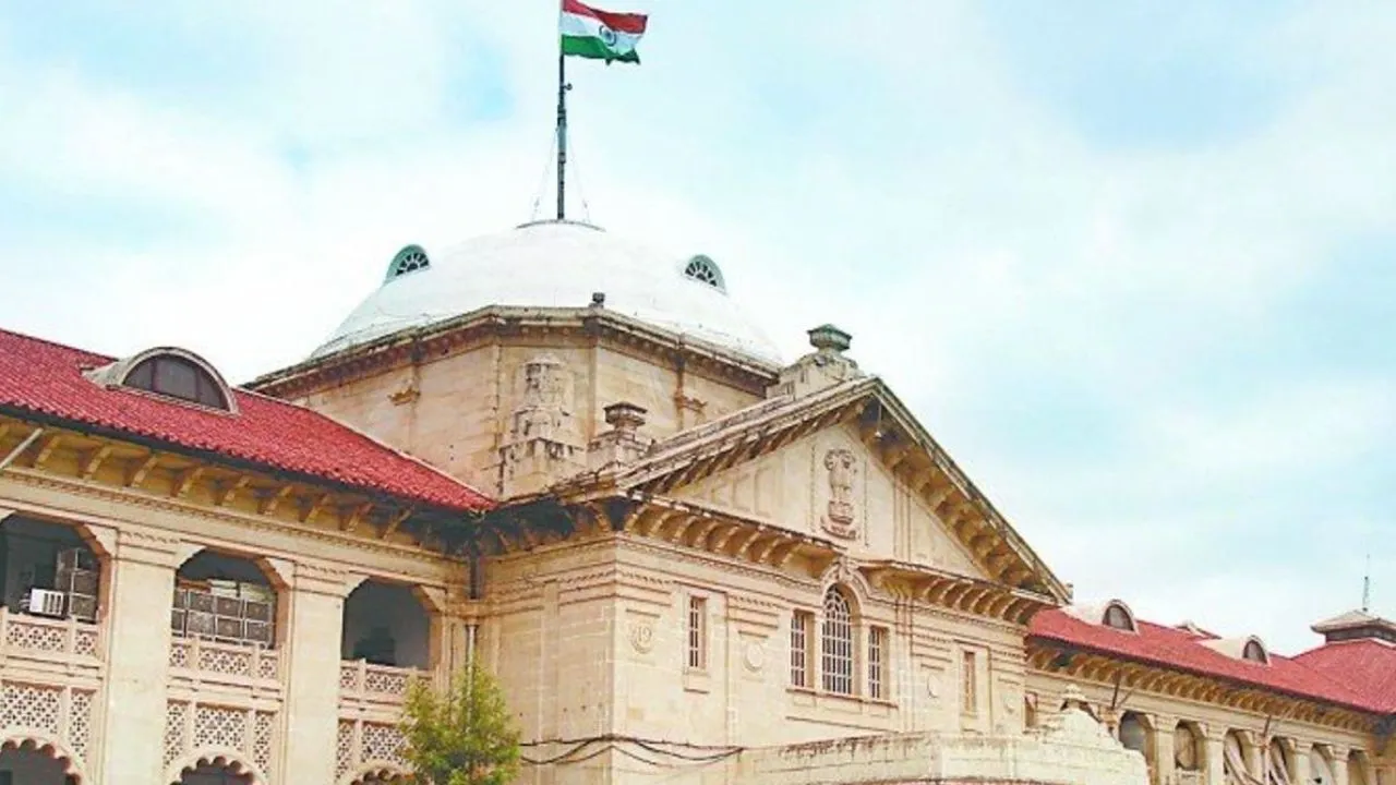 योगी सरकार को नोटिस जारी,  इलाहाबाद हाईकोर्ट ने यूपी में धरोहर स्थलों की जर्जर स्थिति का लिया संज्ञान 