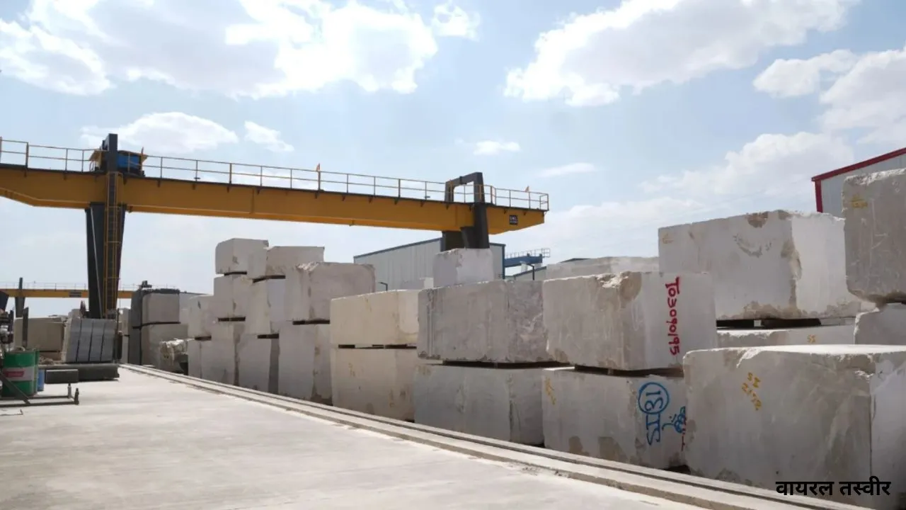 आगरा :  संगमरमर कारोबार पर छाये संकट के बादल, पश्चिम एशिया युद्ध के कारण काम मिलना बंद, एक्सपोर्ट पर रोक 