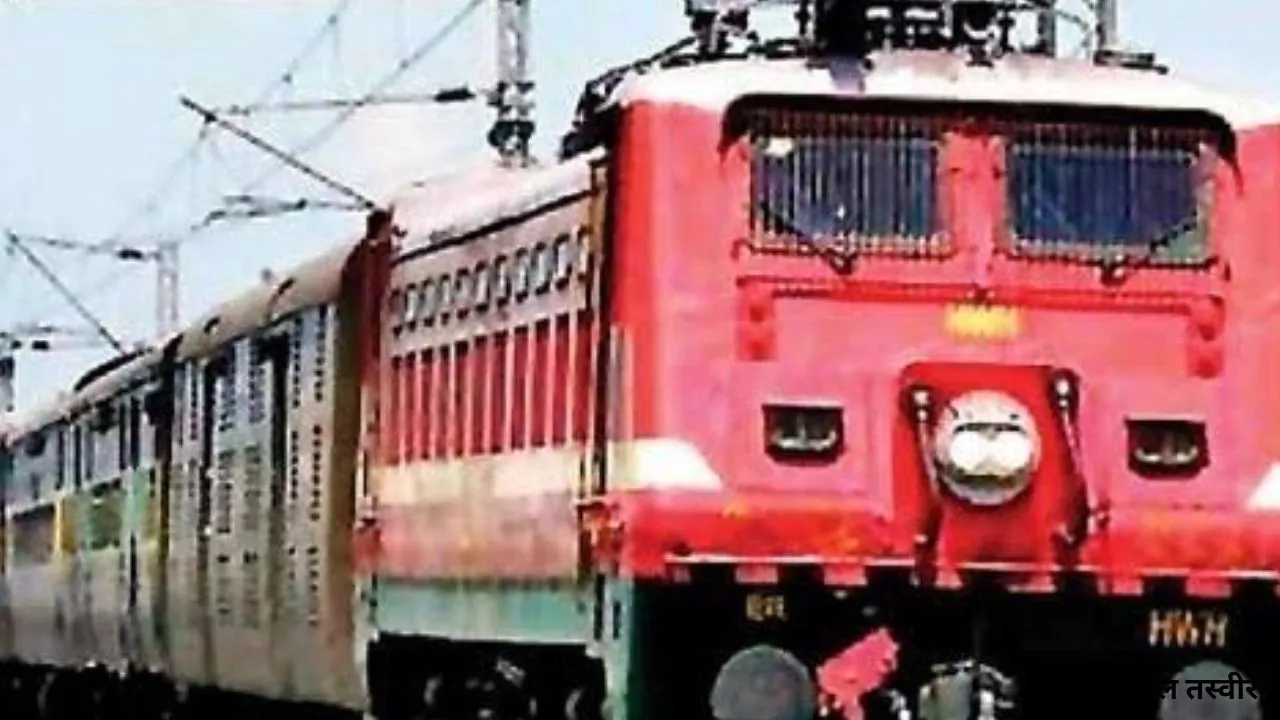  UP SI परीक्षा के लिए रेलवे चलायेगा विशेष ट्रेन, स्टेशनों पर बढ़ाई गई व्यवस्थाएं