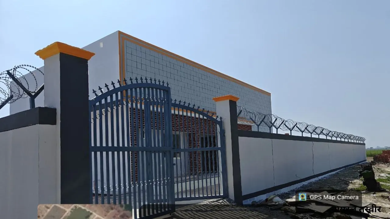 अमौसी में बनकर तैयार नगर निगम का दूसरा एबीसी सेंटर :  300 कुत्ते रखने की क्षमता, सेंटर पर 12 दिन की जाएगी निगरानी