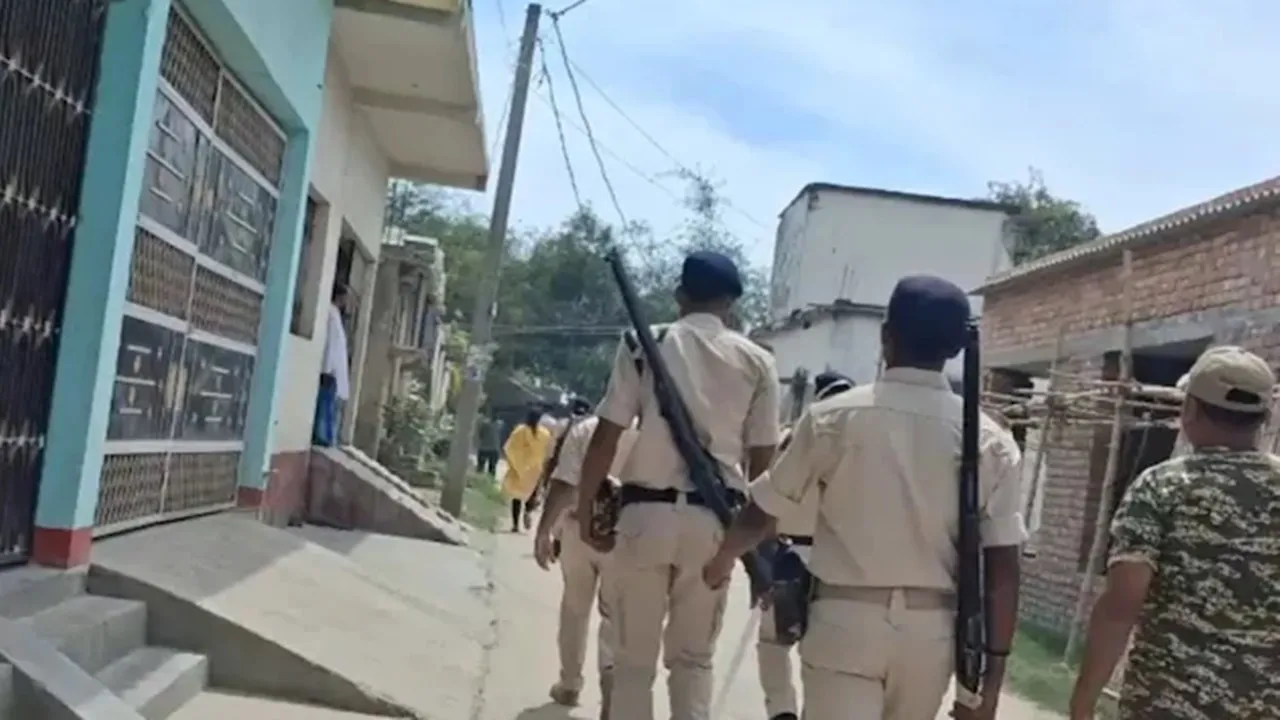 बिहार जहरीली शराब कांड : मोतिहारी में 5 ने तोड़ा दम, 15 की हालत गंभीर, 6 लोगों ने गंवाई आंखों की रोशनी  