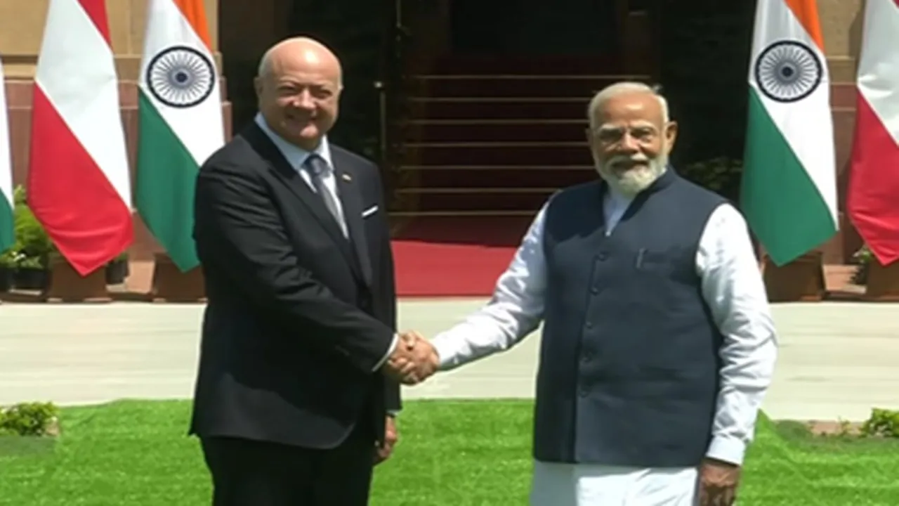 पीएम मोदी ने की ऑस्ट्रियाई चांसलर से बात :  व्यापार, निवेश और ग्रीन टेक्नोलॉजी पर सहयोग बढ़ाने पर फोकस