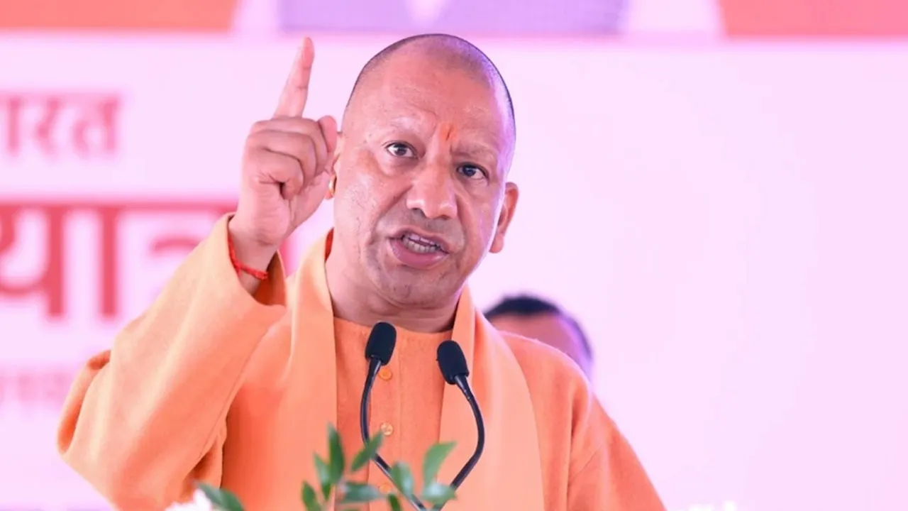 असम चुनाव में गरजे सीएम योगी : विपक्ष पर साधा निशाना, AIUDF पर लगाया घुसपैठियों को प्रोत्साहित करने का आरोप