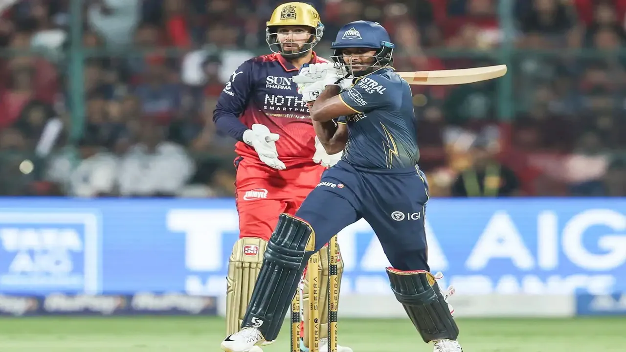 आईपीएल 2026 : साई सुदर्शन का शतक, गुजरात टाइटंस ने बेंगलुरु को दिया 206 रनों का लक्ष्य 