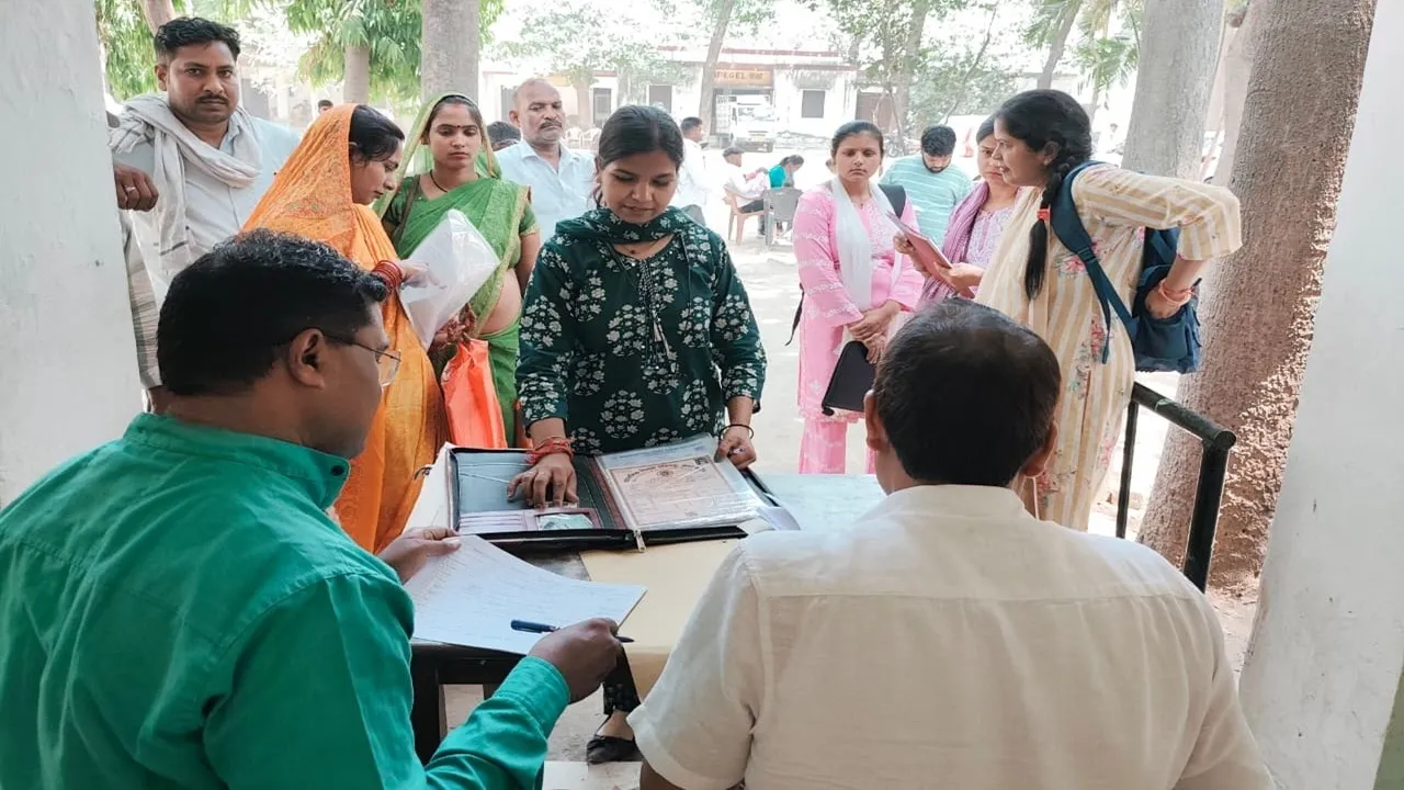 बाराबंकी : ईसीसीई एजुकेटर के लिए 105 अभ्यर्थियों ने कराया सत्यापन