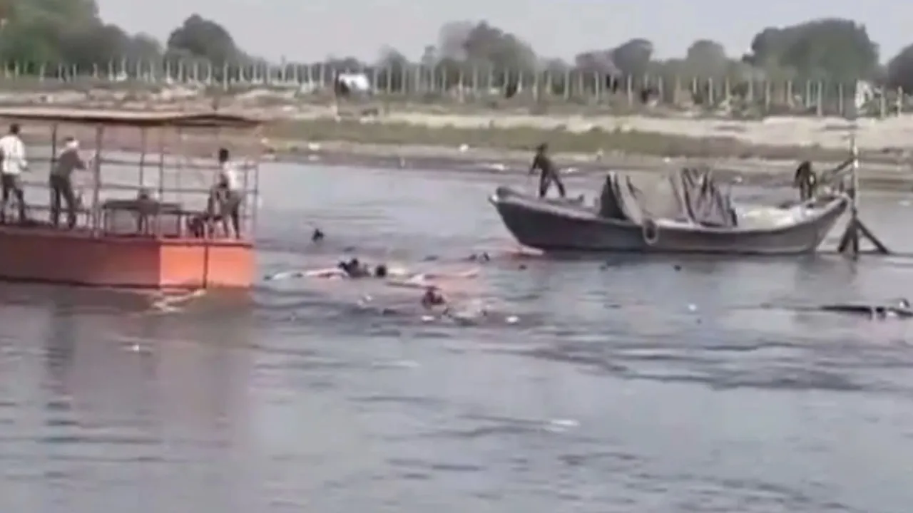 मथुरा नौका हादसा : सन्नाटे में डूबा लुधियाना का जगराओं, नम आंखों से अपने प्रियजनों को निहारते लोग, जानिए क्या कुछ कहा...