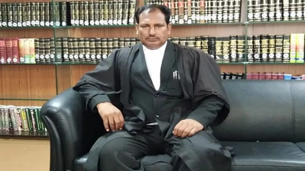 138 डिग्री, डिप्लोमा व प्रमाणपत्र : जानिए कौन हैं विश्व की सर्वाधिक शैक्षणिक डिग्री रखने वाले इंसान दशरथ सिंह... 