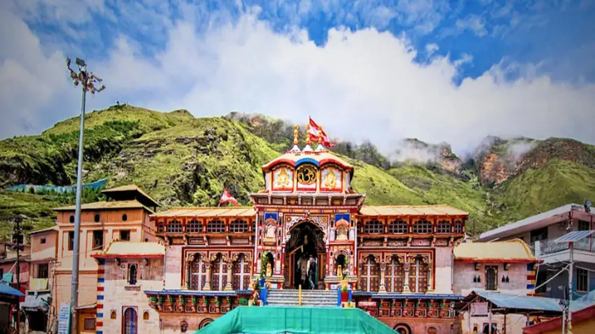 Uttrakhand: चारधाम यात्रा का बुलेटिन जारी करेगा सूचना विभाग, भ्रामक खबरो का न करें प्रचार 