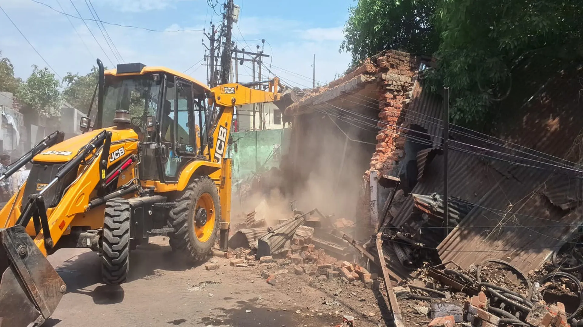 Bareilly: सीएम ग्रिड की राह से हटेंगे अवैध कब्जे, फिर लाल निशान लगाए