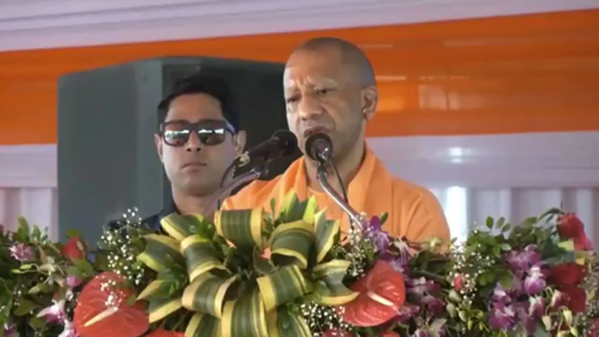 UP: 817 करोड़ की परियोजनाओं का लोकार्पण-शिलान्यास, सीएम बोले-थारू परिवारों को मिला भौमिक अधिकार