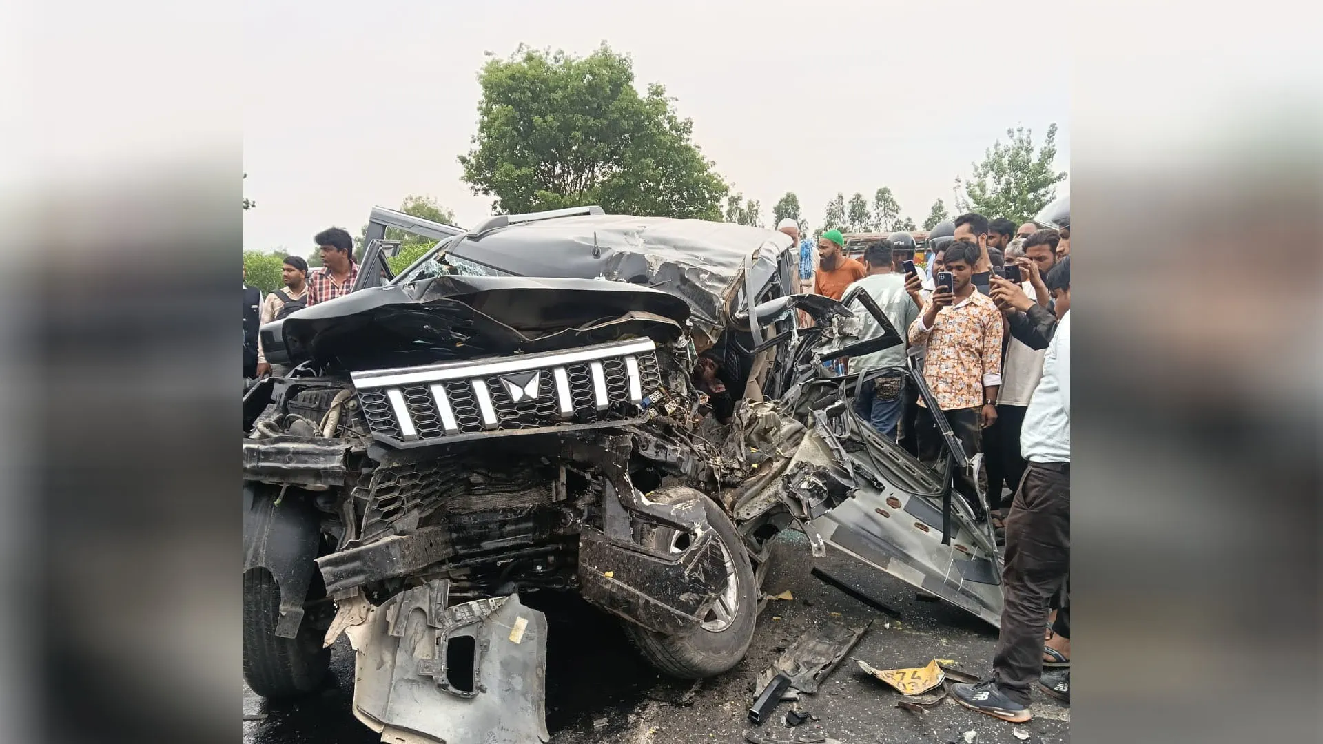 हाइवे हादसा : बुकिंग पर कार चलाता था जेल से छूटा मनमोहन, हत्या के मामले में पिता-पुत्र गए थे जेल