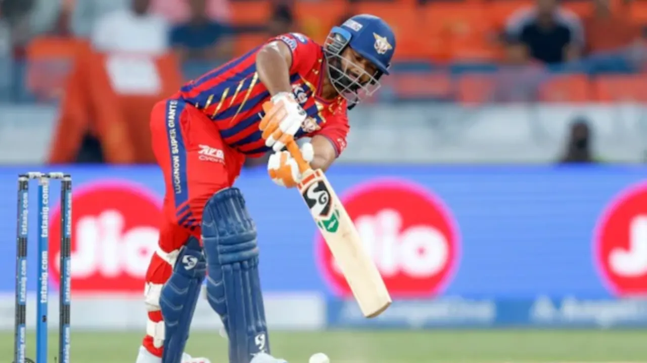 जीत के बाद भी पंत को लग रही फटकार, बोले मो. कैफ कप्तान होकर जिम्मेदारी नहीं ले रहे, खेल समझ सुधारो