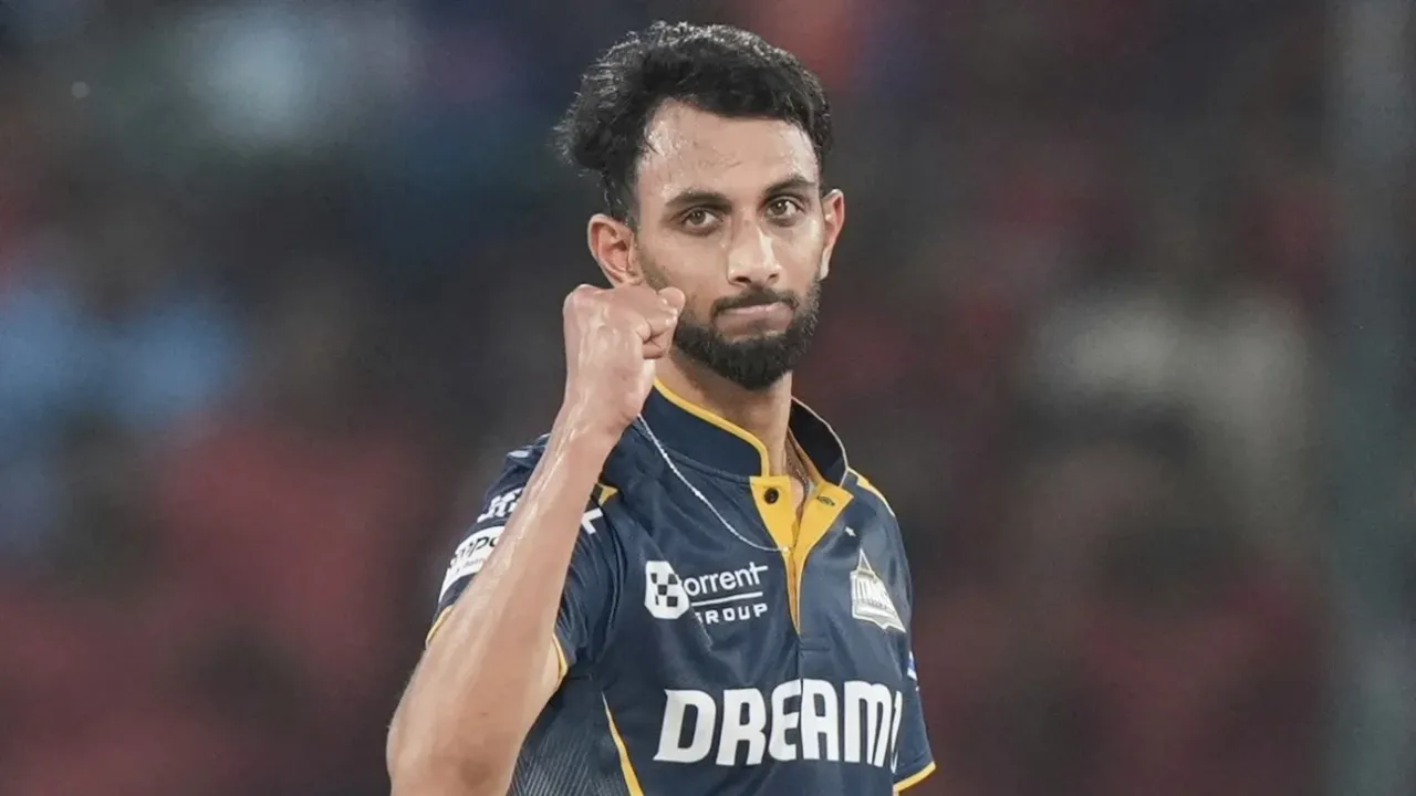 IPL 2026: पर्पल कैप पर प्रसिद्ध कृष्णा का कब्जा, 4 मैचों में 10 विकेट के साथ शानदार फॉर्म