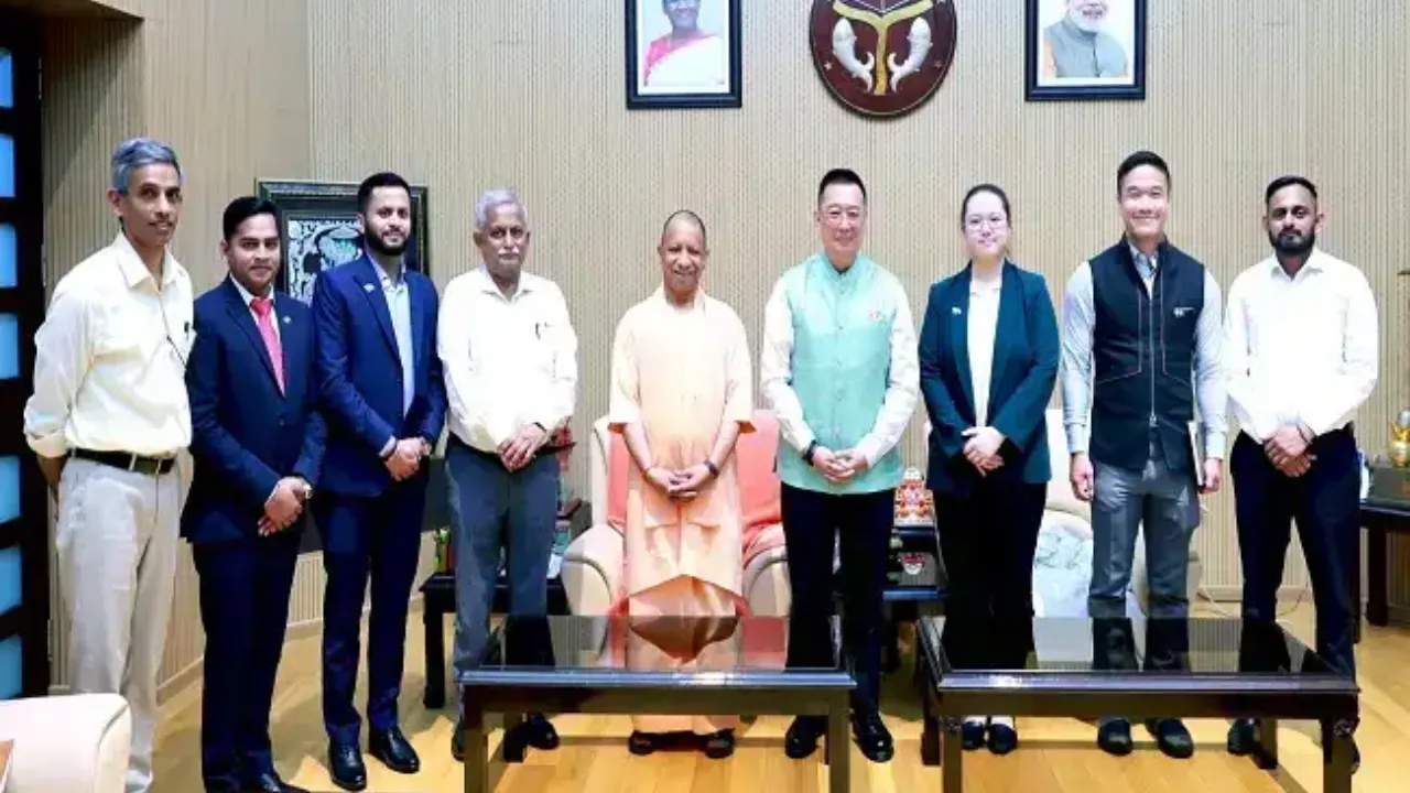 Reform-Perform-Transform मंत्र से यूपी चमका... सिंगापुर कंपनियां बनी निवेश का केंद्र