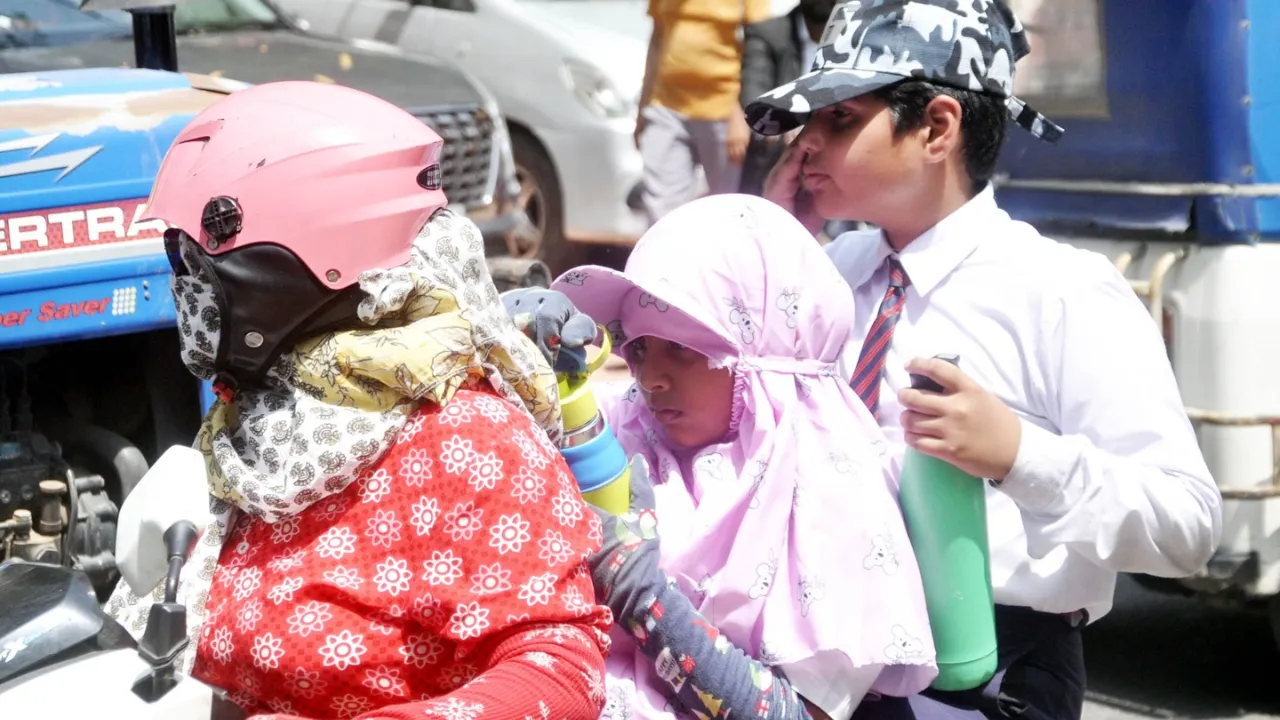 IMD ने जारी की चेतावनी: दिल्ली, UP, राजस्थान समेत 7 राज्यों में भीषण गर्मी और हीटवेव, रात में भी नहीं मिलेगा आराम