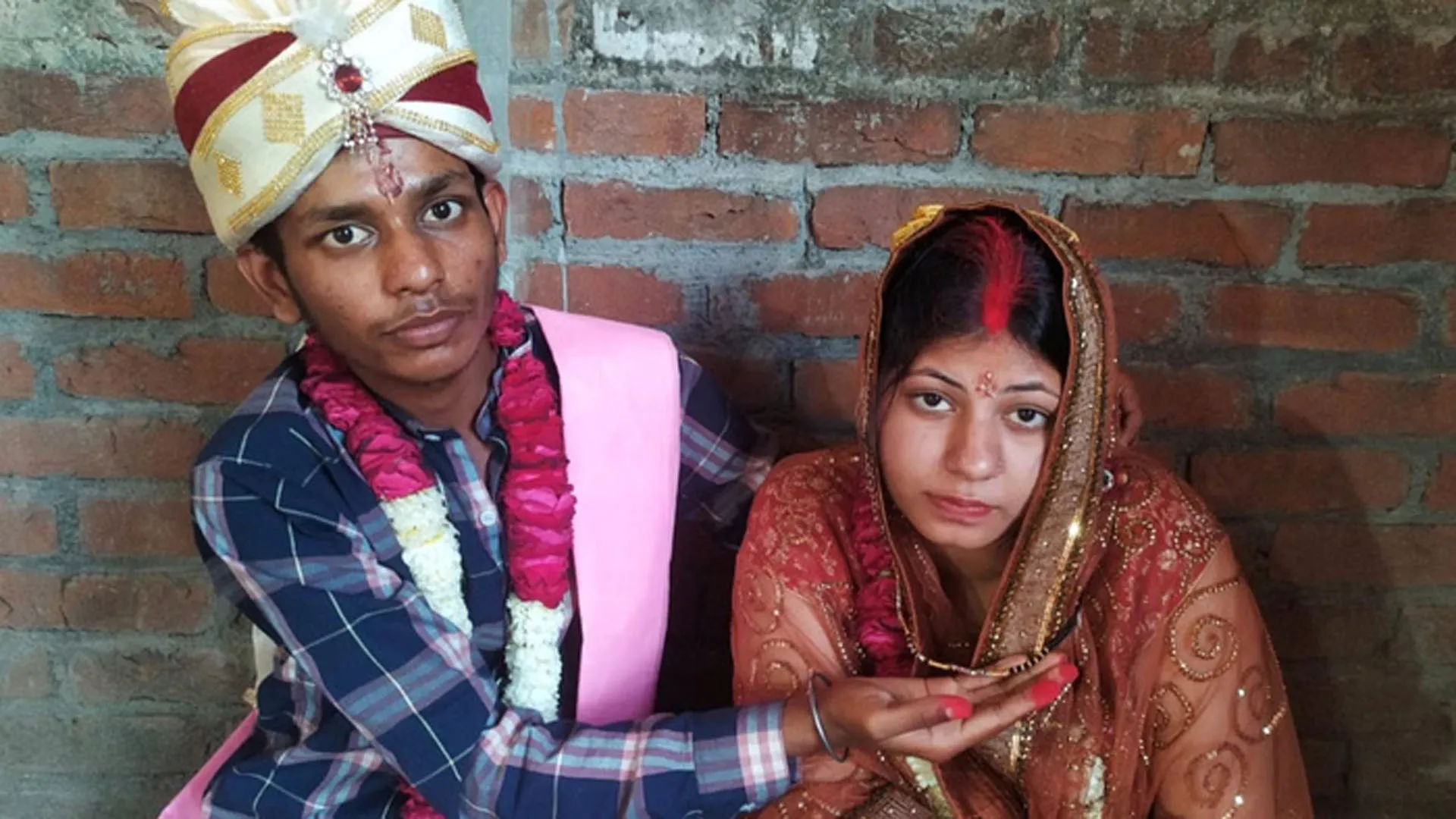 Bareilly: सोशल मीडिया से प्यार चढ़ा परवान...हिंदू धर्म अपनाकर मुस्कान ने कुनाल संग लिए सात फेरे