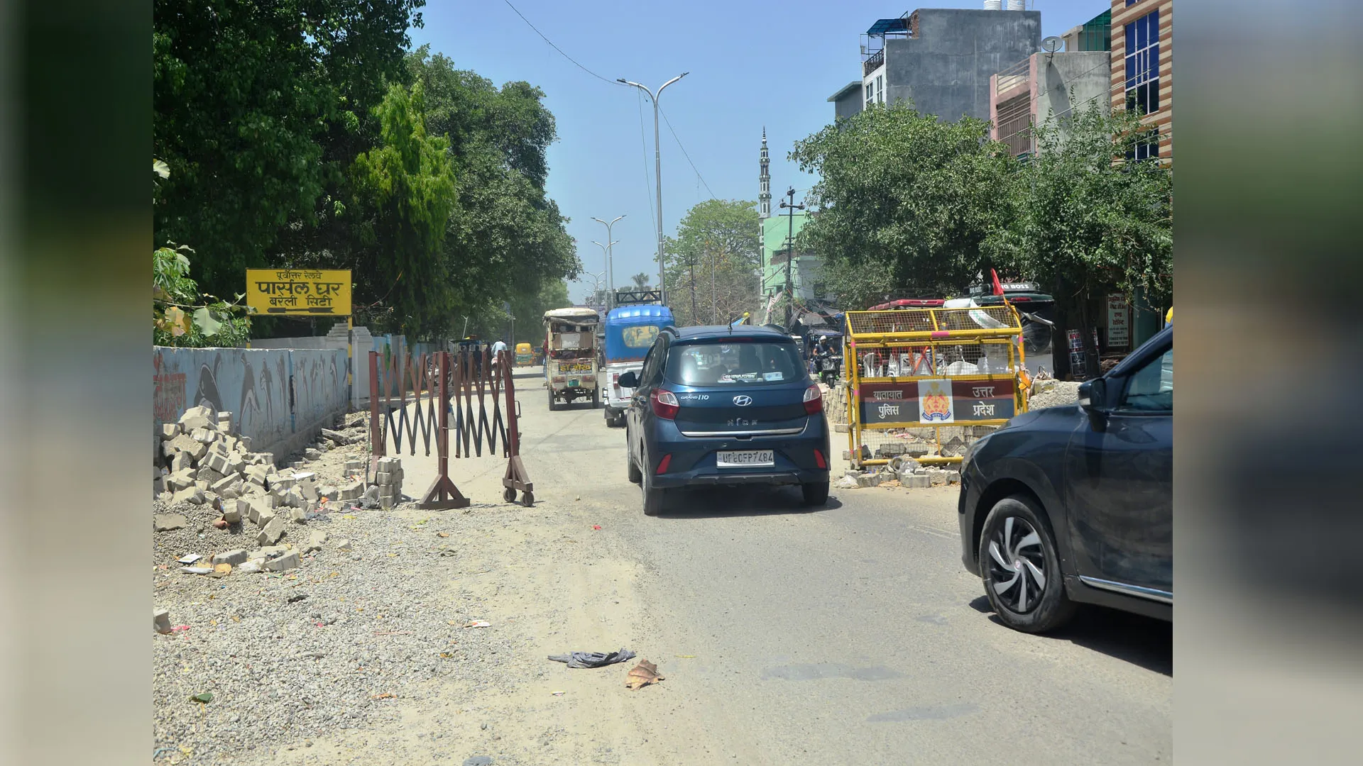 Bareilly:सिटी स्टेशन रोड से पूरी तरह से हटा ट्रैफिक प्रतिबंध, दौड़ने लगे भारी वाहन