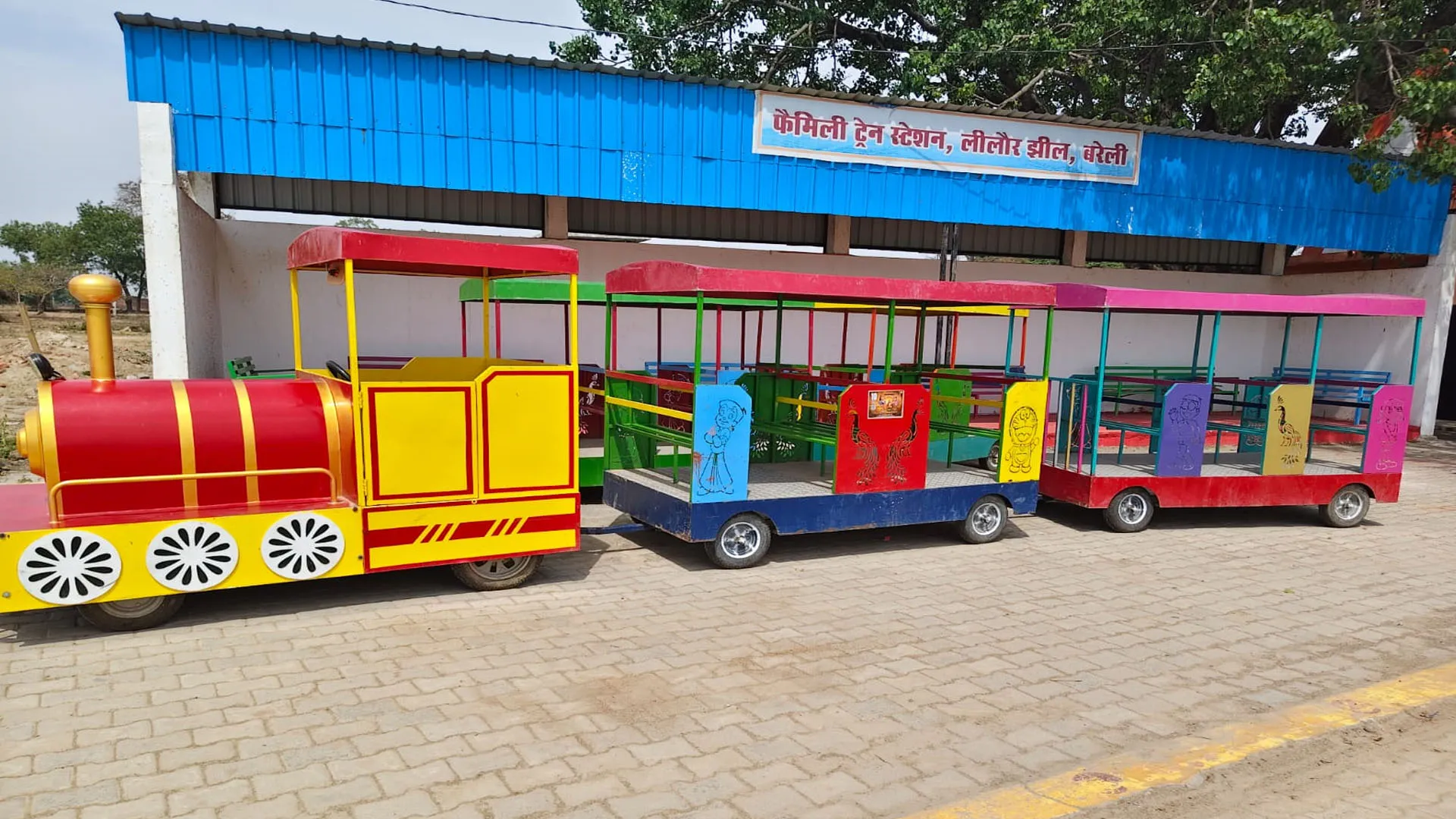 Bareilly: लिलौर झील में घुमक्कड़ी के सपने धड़ाम, टॉय ट्रेन के पहिए जाम