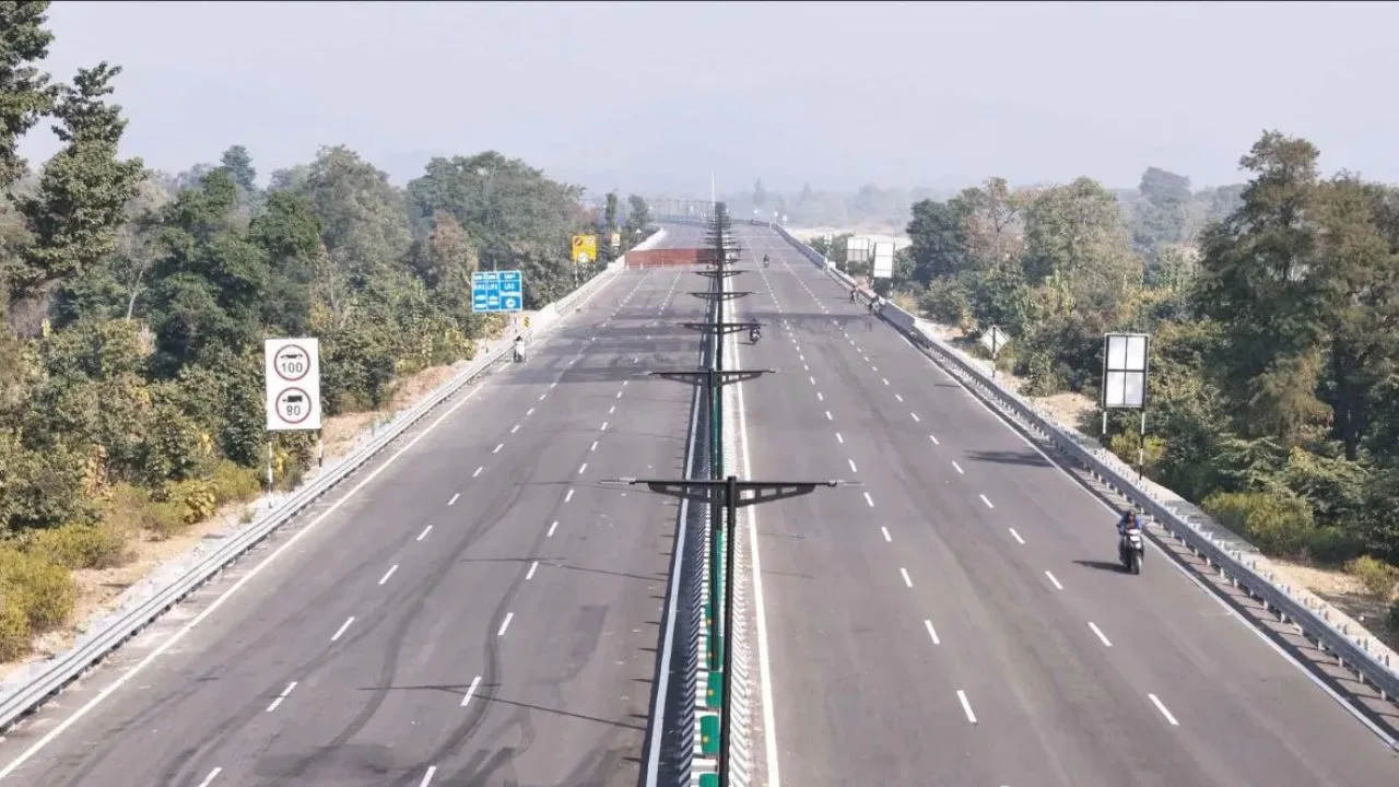  ग्रीन फील्ड कॉरिडोर के रूप में विकसित होगा प्रतापगढ़-अयोध्या हाइवे, 10 हजार करोड़ की लागत से सिक्स लेन निर्माण को मिली मंजूरी  