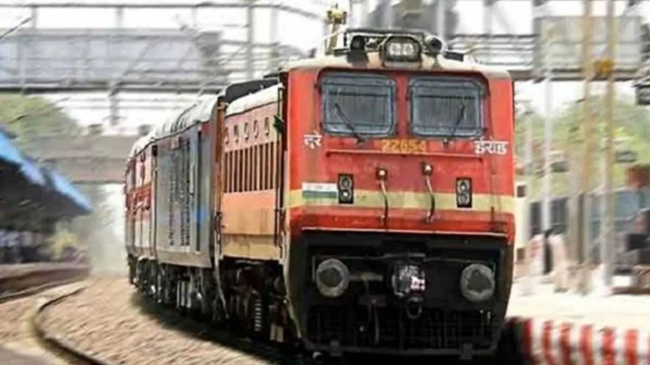 Summer Special Train :  गर्मियों की छुट्टियों के लिए रेलवे का बड़ा तोहफा, 3 महीनों में देश भर में दौड़ेंगी 908 समर स्पेशल ट्रेनें
