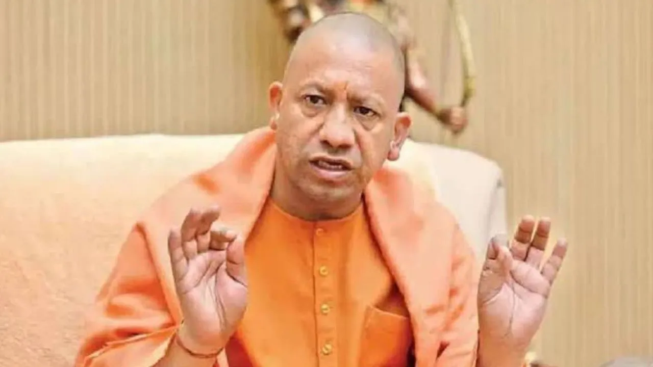  आज काशी पहुंचेंगे सीएम योगी: काशी विश्वनाथ मंदिर में करेंगे दर्शन-पूजन, पीएम मोदी के दो दिवसीय दौरे की तैयारियों का लेंगे जायजा