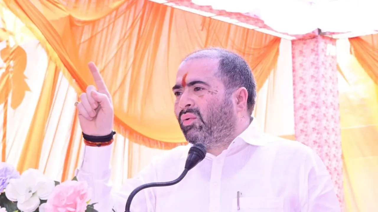 बाराबंकी में नारी शक्ति सम्मेलन में बोले राज्यमंत्री,  विरोध का खामियाजा भुगतेंगे विपक्षी दल