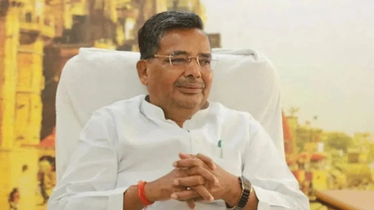 UP Tourism: यूपी के 39 स्मारकों के संरक्षण को मंजूरी, पर्यटन मंत्री जयवीर सिंह ने दी जानकारी