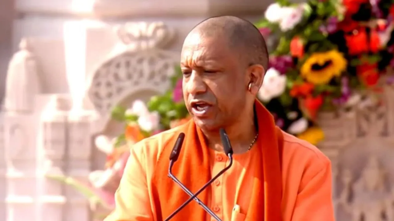 CM Yogi in Ayodhya:  राम जन्मभूमि परिसर में गूंजेगा 'हर-हर महादेव', शिव मंदिर पर ध्वज आरोहण करेंगे सीएम योगी