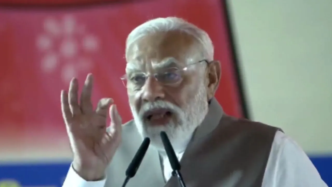 बनारस को मिली बड़ी सौगात,  महिला सम्मेलन में बोले PM मोदी- नारी शक्ति है विकसित भारत का मजबूत स्तंभ