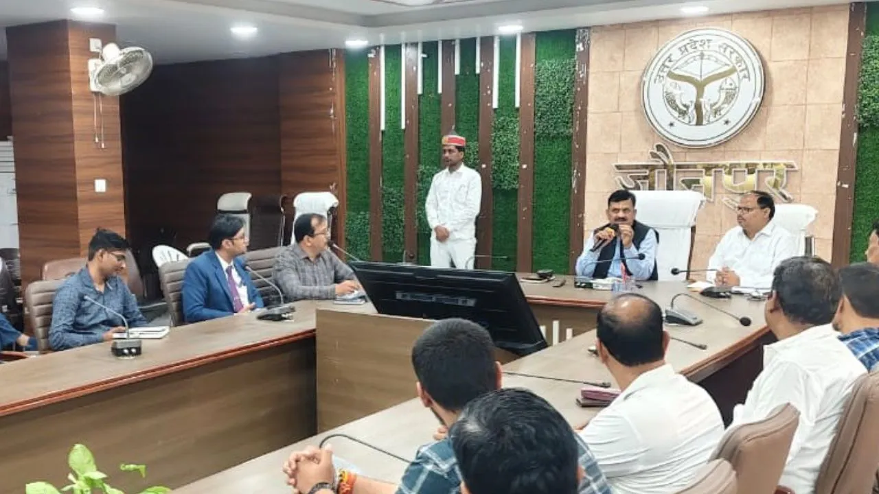 जौनपुर DM की चेतावनी,  LPG मुनाफाखोरी और अवैध भंडारण पर सख्त कार्रवाई के दिए निर्देश 