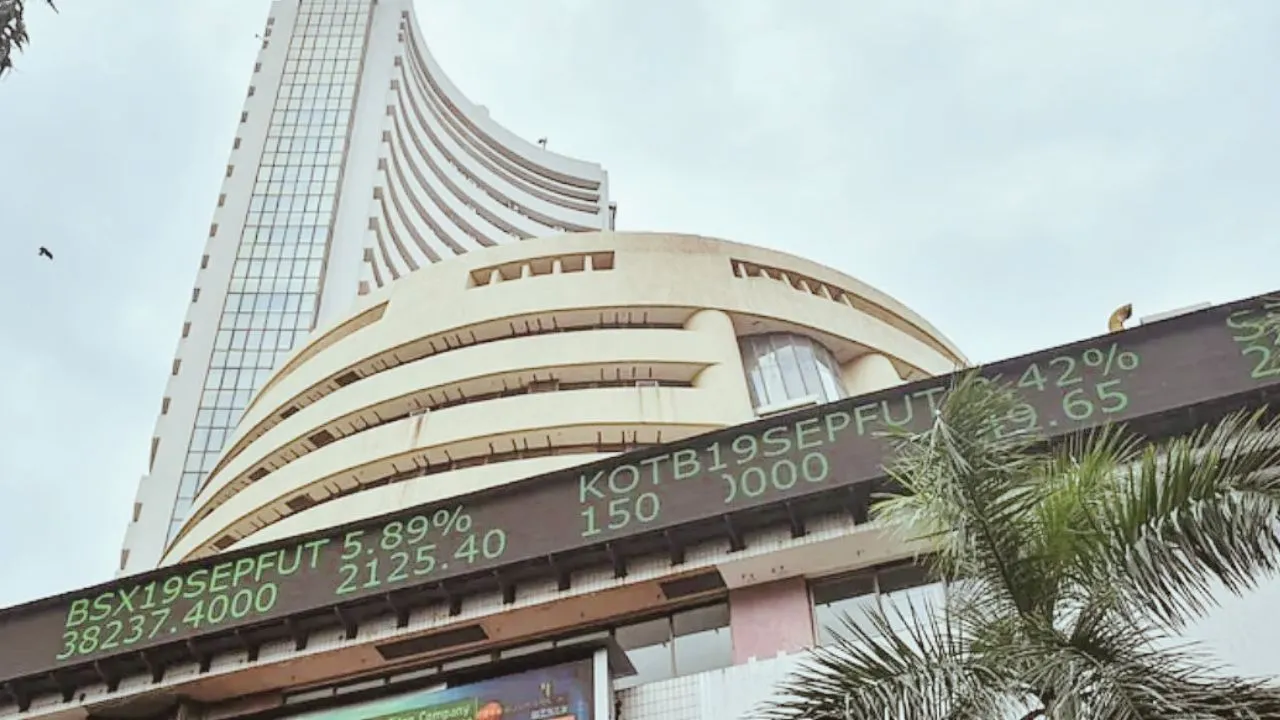 Stock Market Today:  गिरावट में खुले शेयर बाजार.... जानिए दबाव के बीच सेंसेक्स-निफ्टी का हाल 