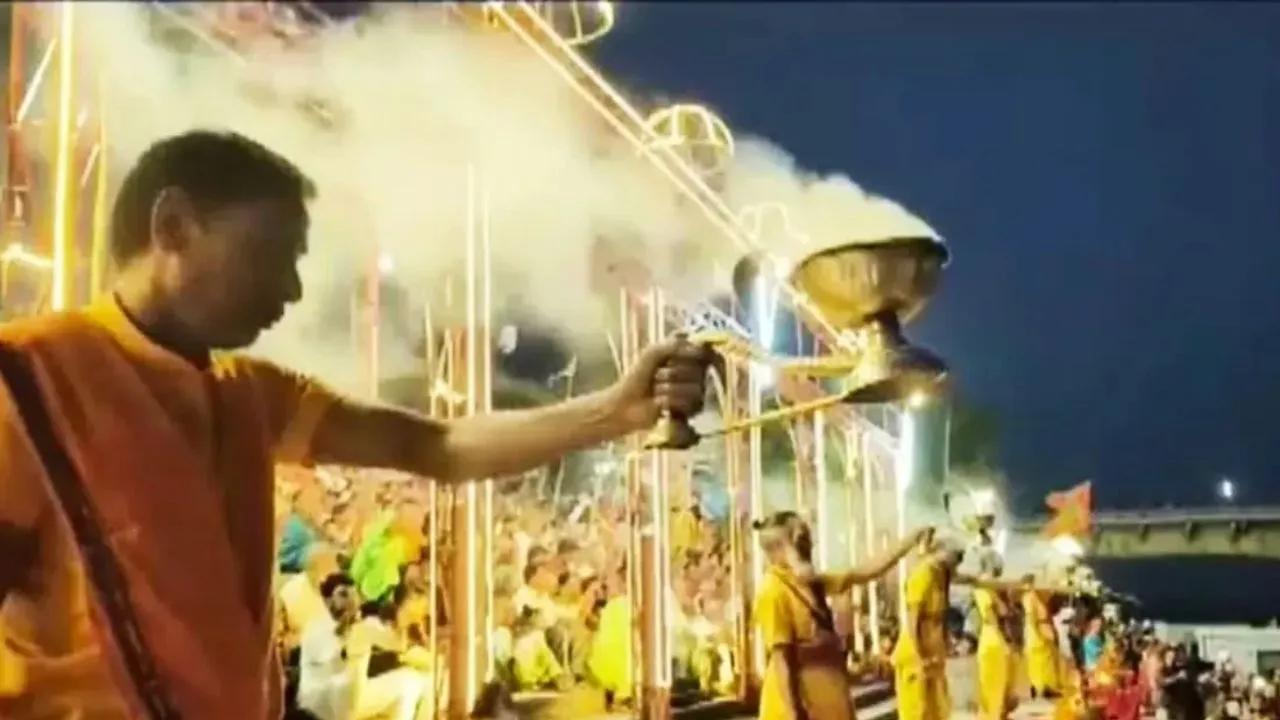  सरयू आरती करने वाले पुजारियों के लिए ड्रेस कोड लागू, सप्ताह के सातों दिन अलग रंगों के वस्त्र करेंगे धारण 