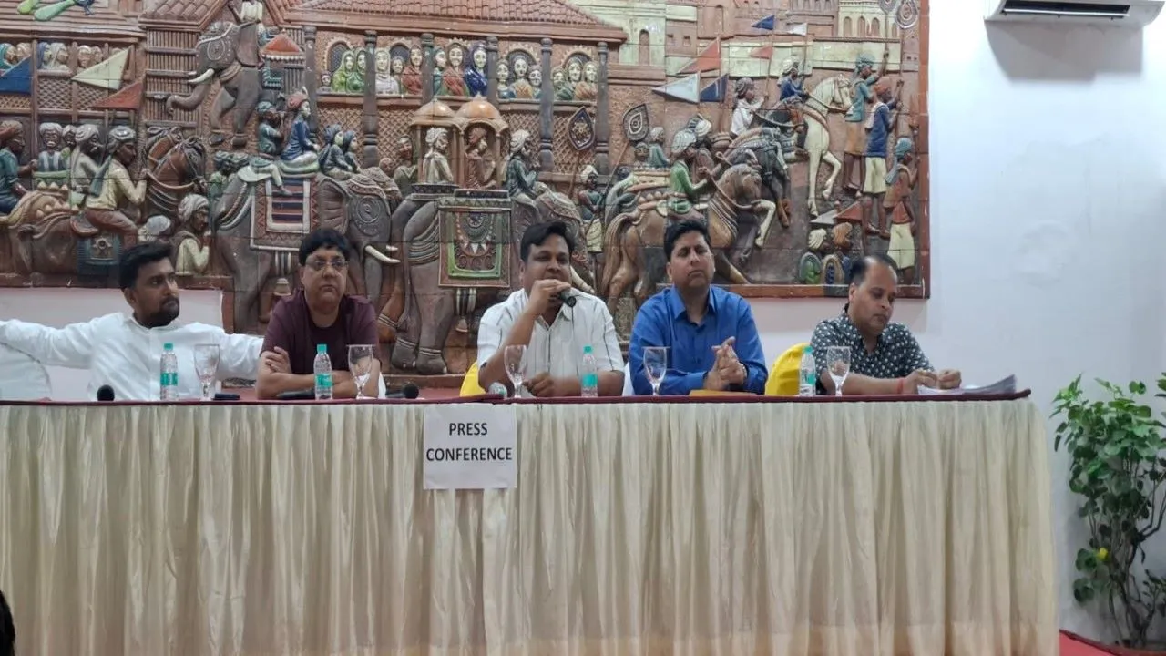 फैशन टीवी की फ्रेंचाइजी दिलाने के नाम पर 500 करोड़ की ठगी : 200 से अधिक कारोबारी बर्बाद, कर्ज में डूबे पीड़ितों का फूटा गुस्सा